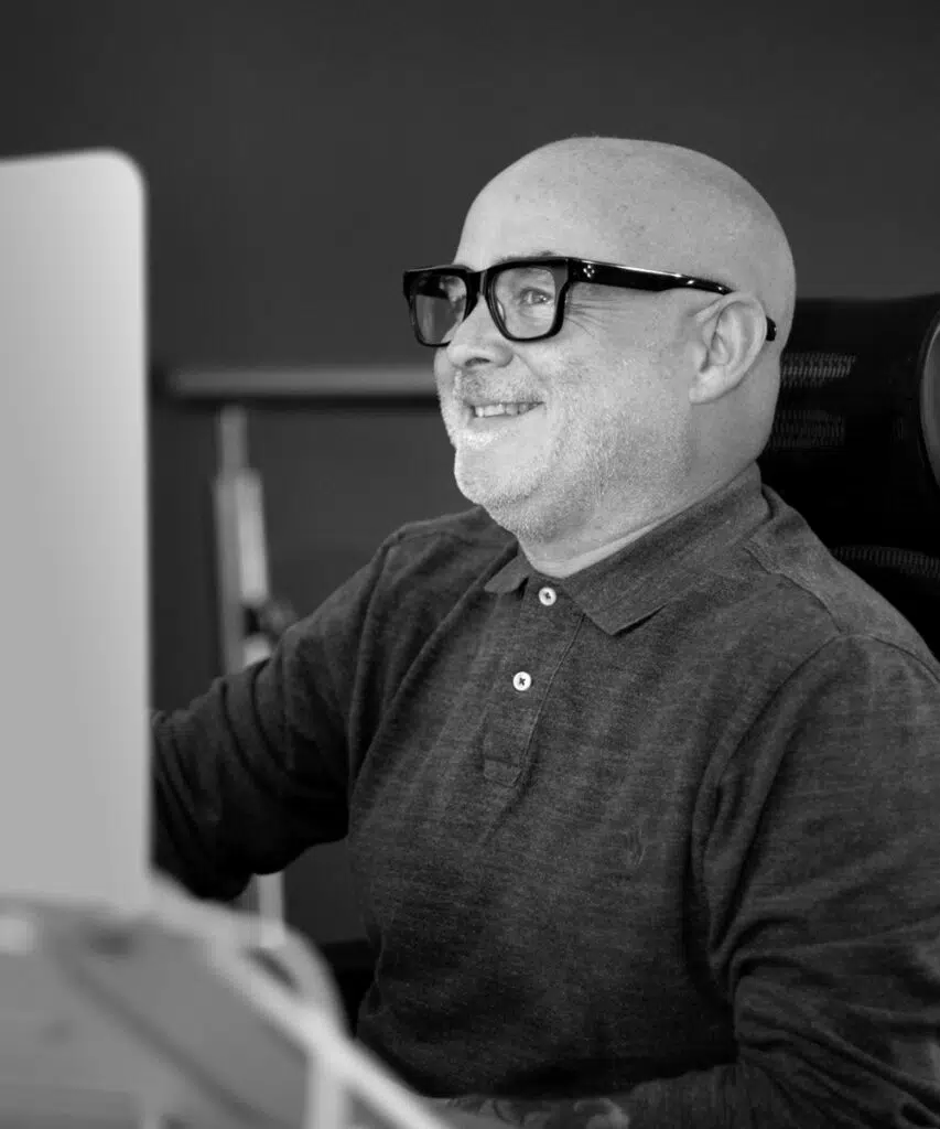 mark smith graphic and logo designer